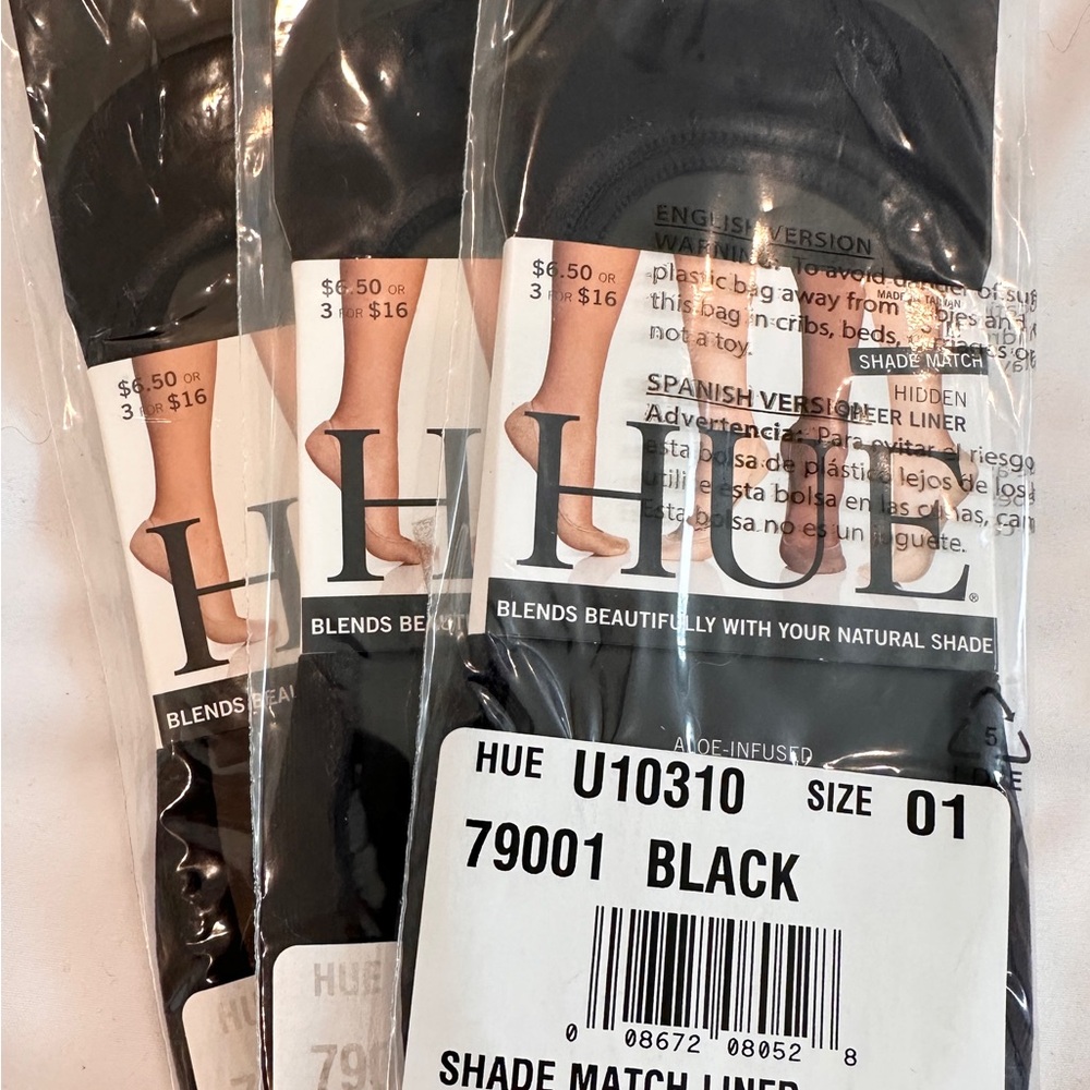 HUE Black Casual Socks Solid Color